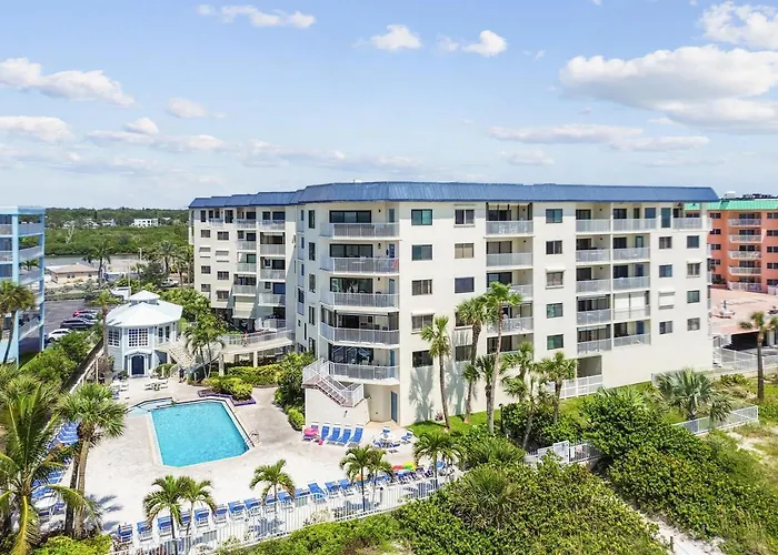 Coastal Ocean View At Palms *