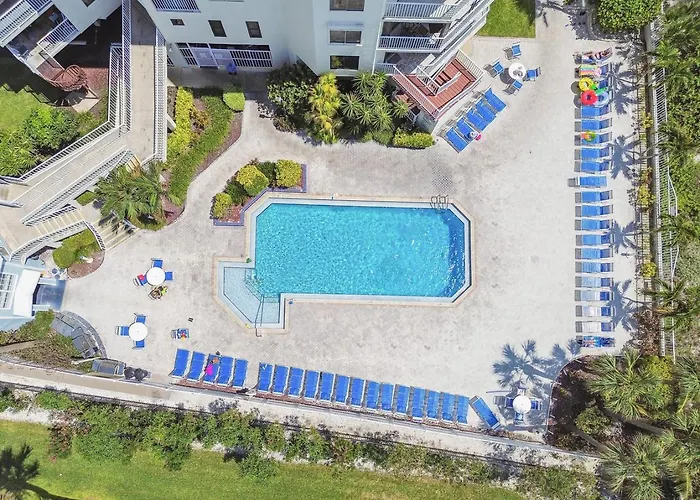 Coastal Ocean View At Palms *